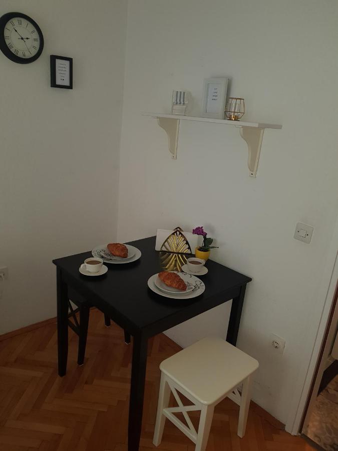 Apartmán Studio Flat For 2 Makarská Exteriér fotografie
